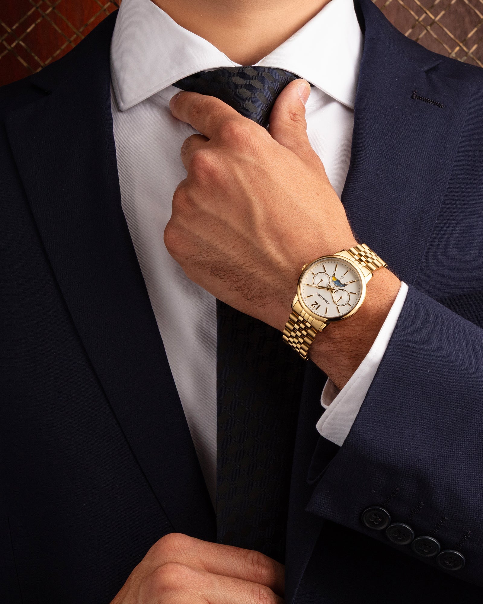 Armitron Eugen 42mm Gold herreklokke