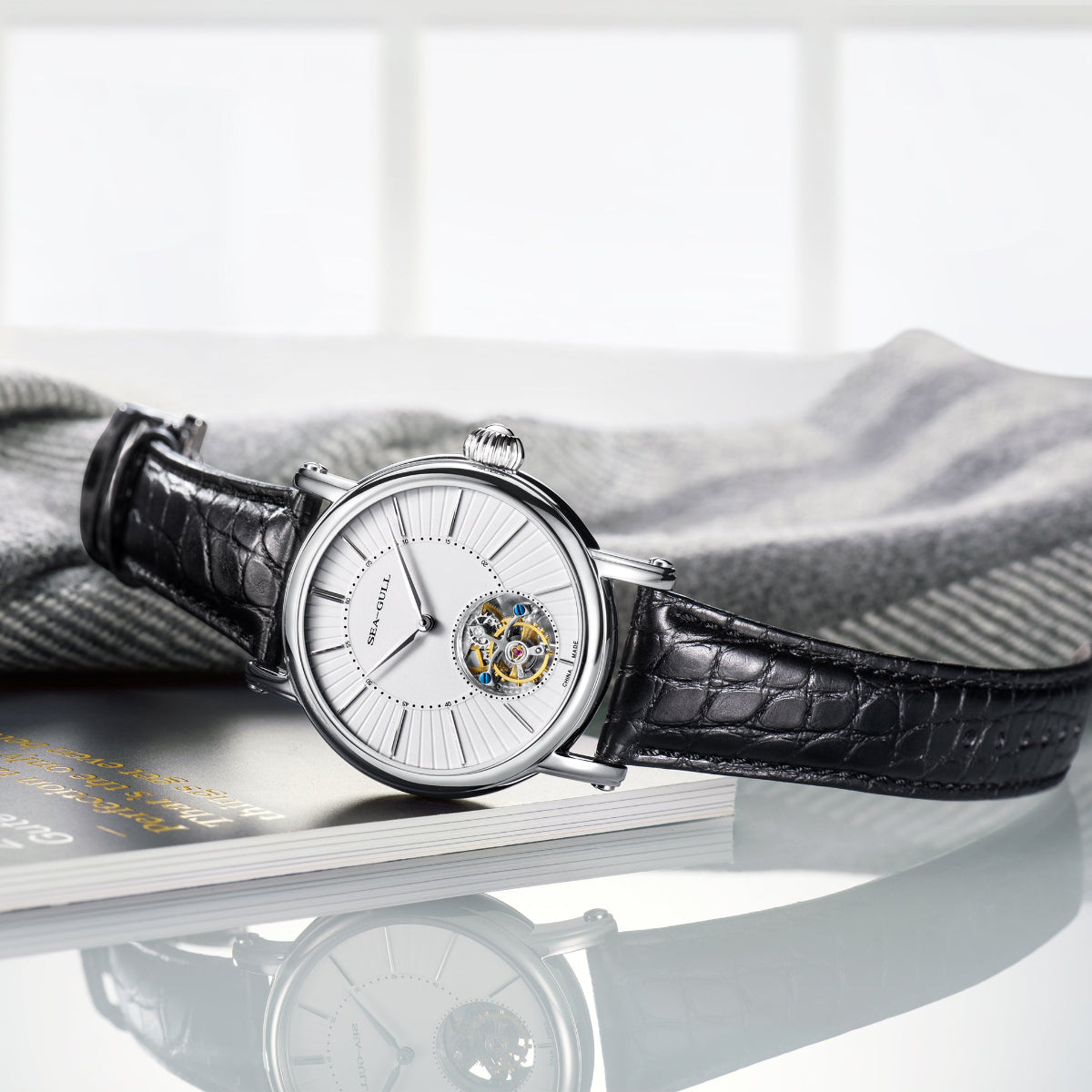 Sea-gull Heritage 818.12.6018 tourbillon herreur hvit 41mm
