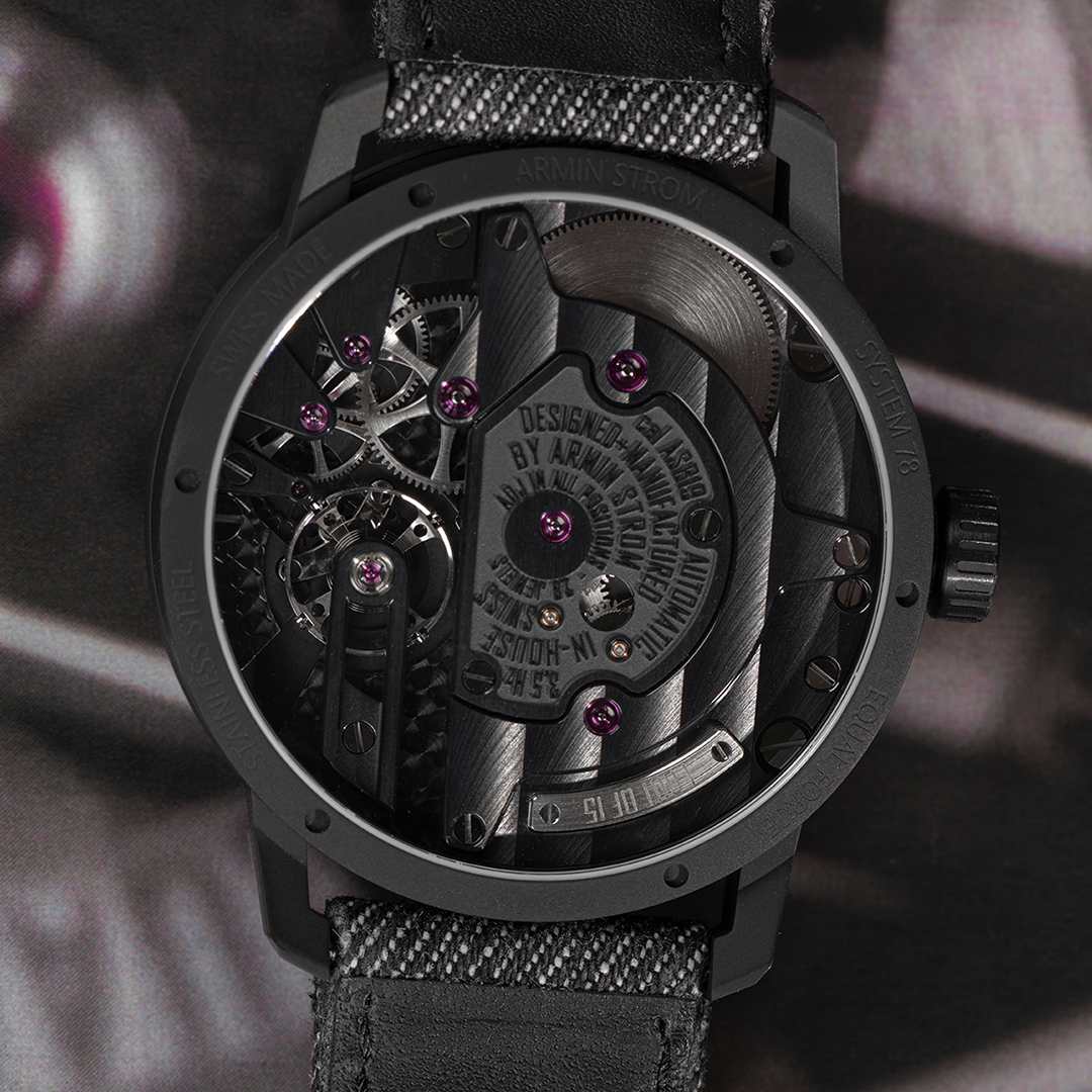 Label Noir Gravity Equal Force klokke limitert 15