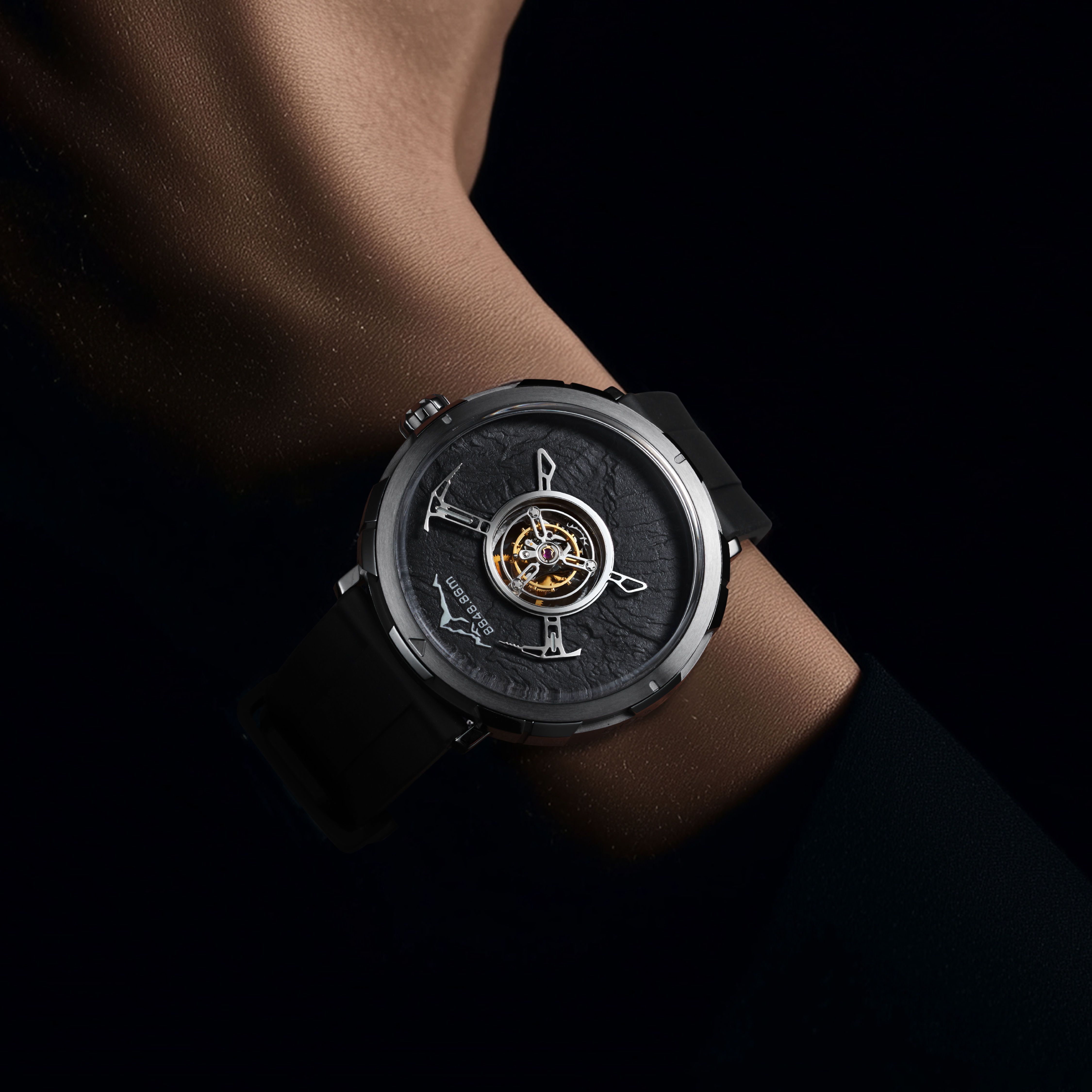 CIGA Design Central Tourbillon Everest Summit titan