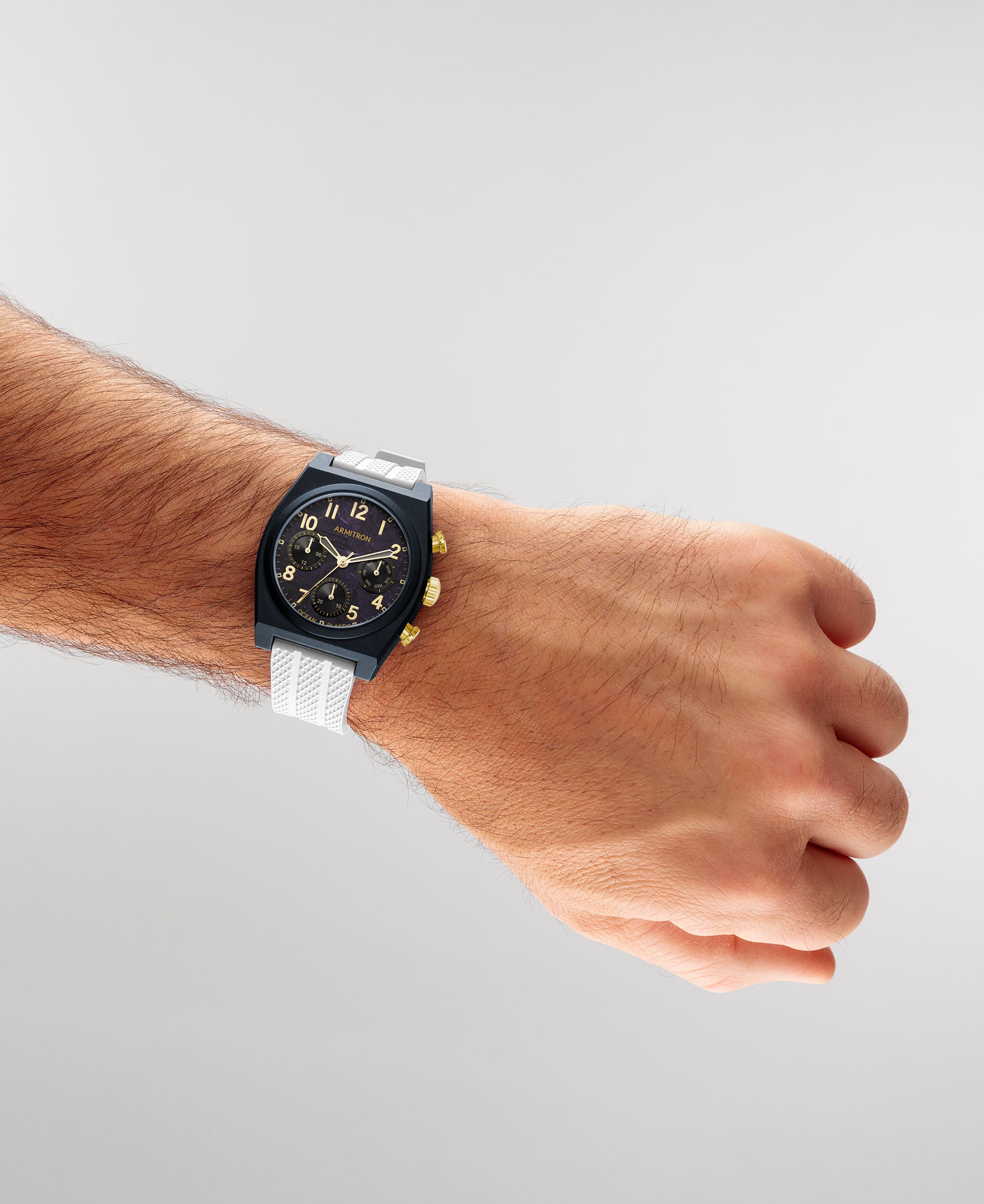 Armitron Wave 40 mm klokke hvit/marine resirkulert